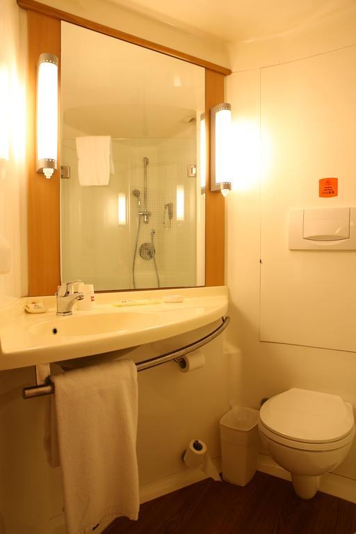 Ibis Leshan City Center Eksteriør billede