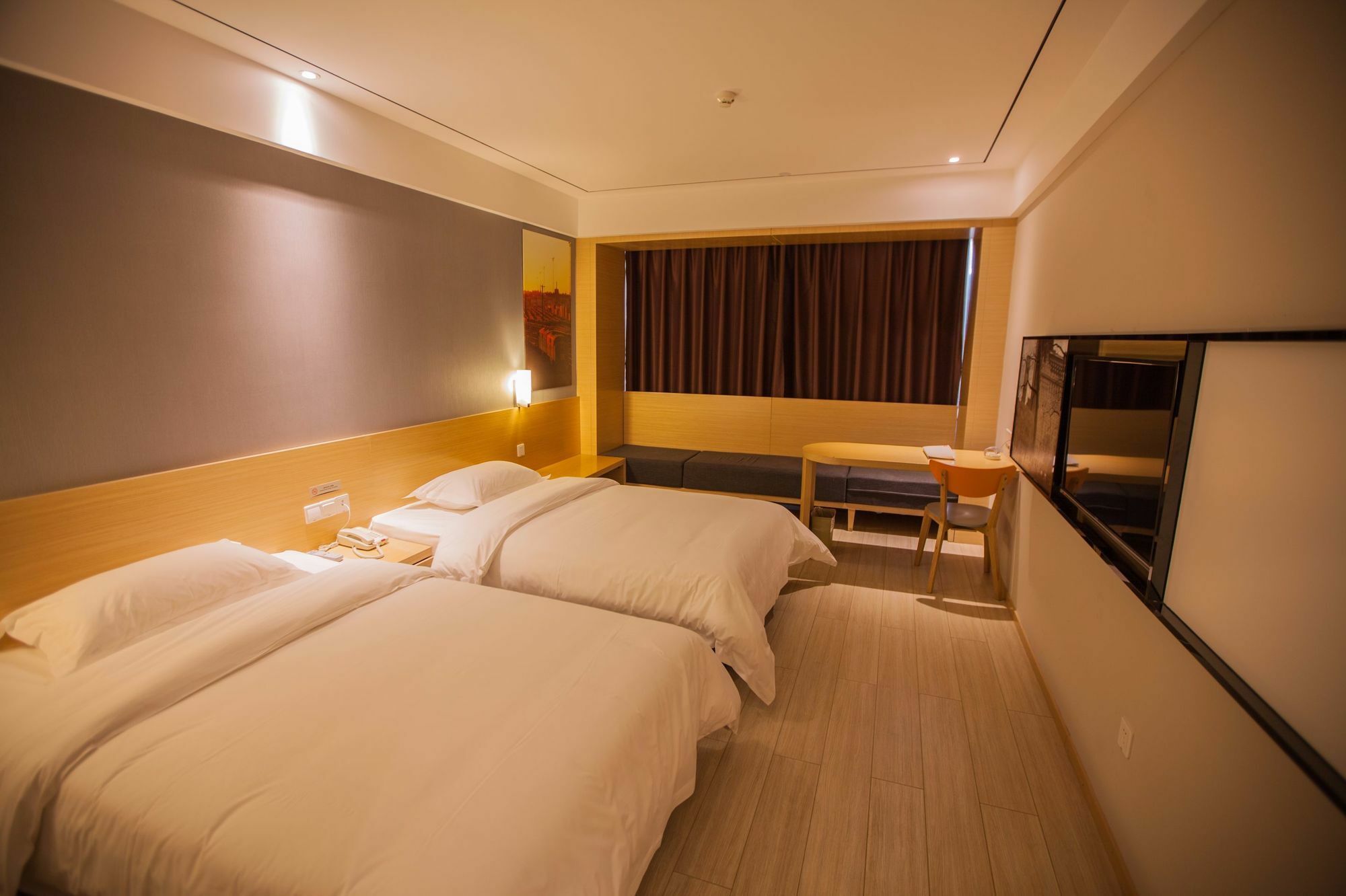 Ibis Leshan City Center Eksteriør billede