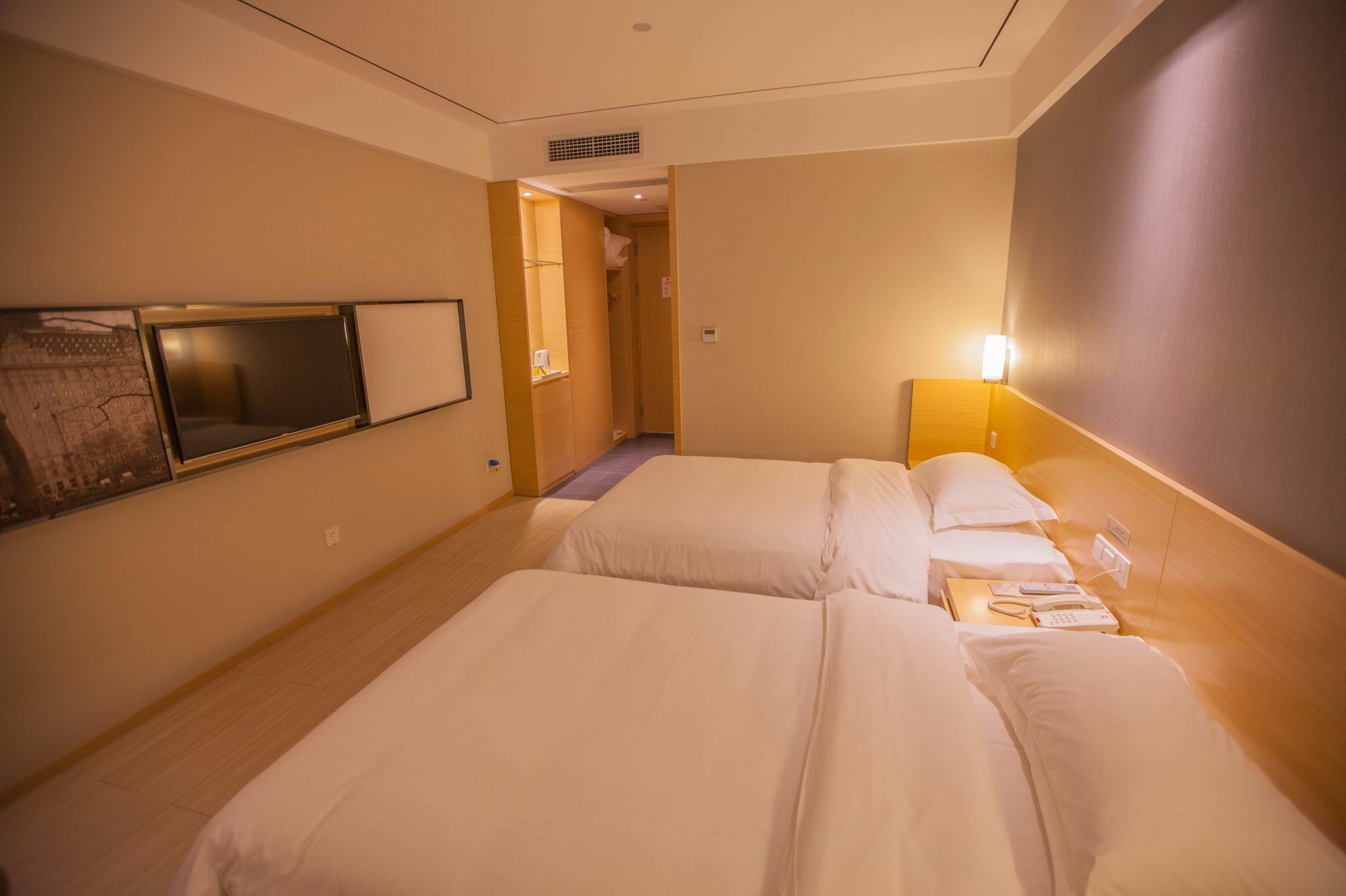 Ibis Leshan City Center Eksteriør billede
