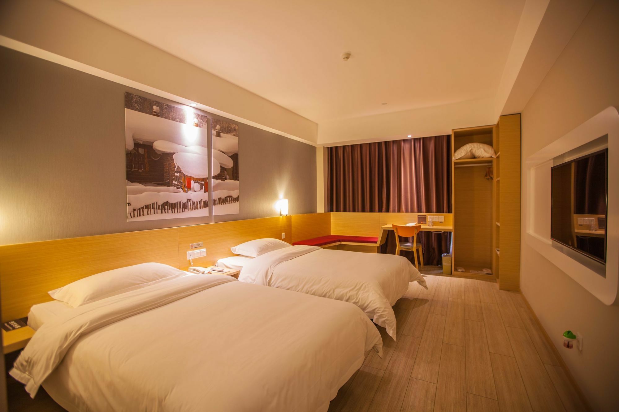 Ibis Leshan City Center Eksteriør billede