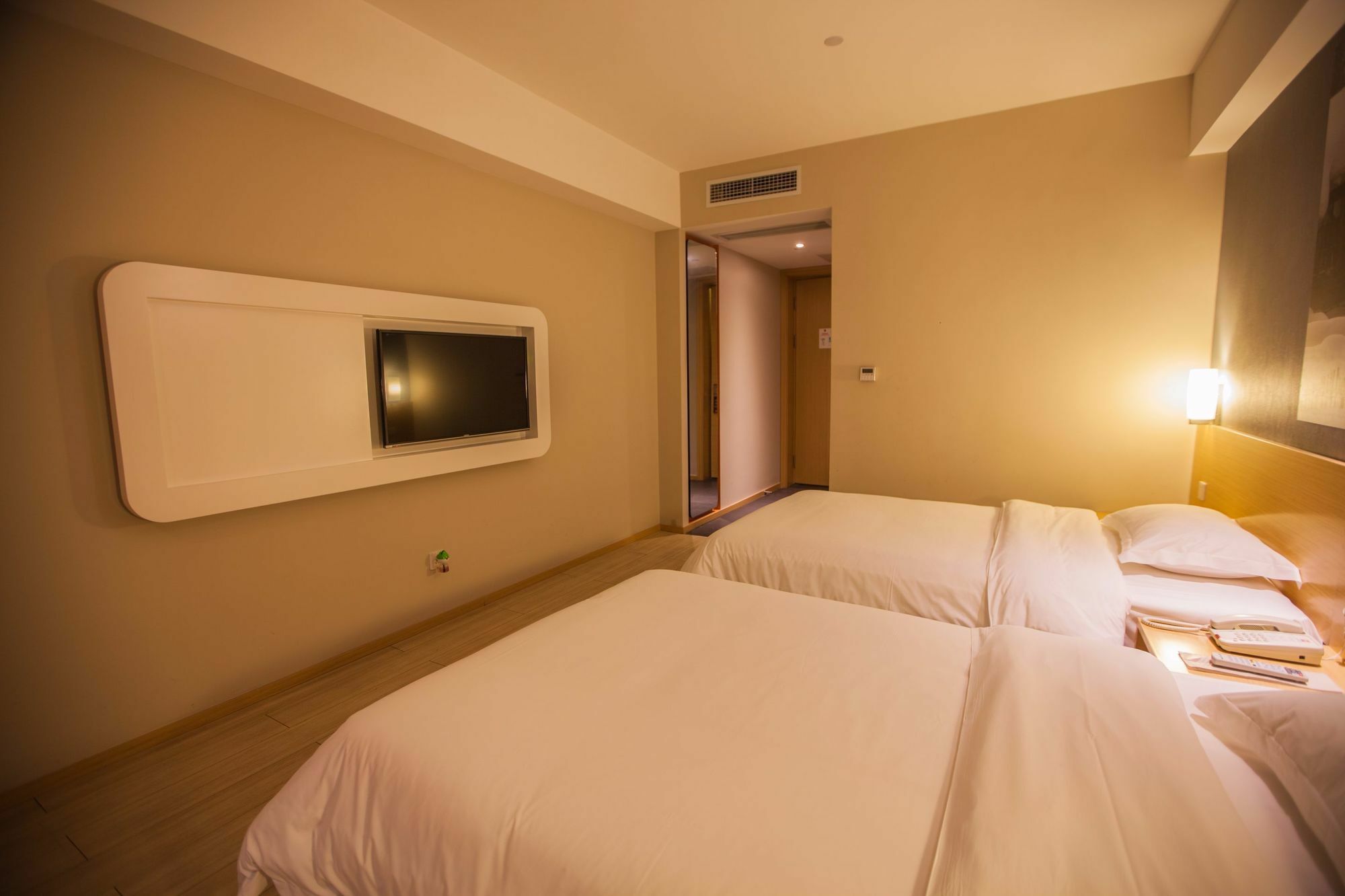 Ibis Leshan City Center Eksteriør billede